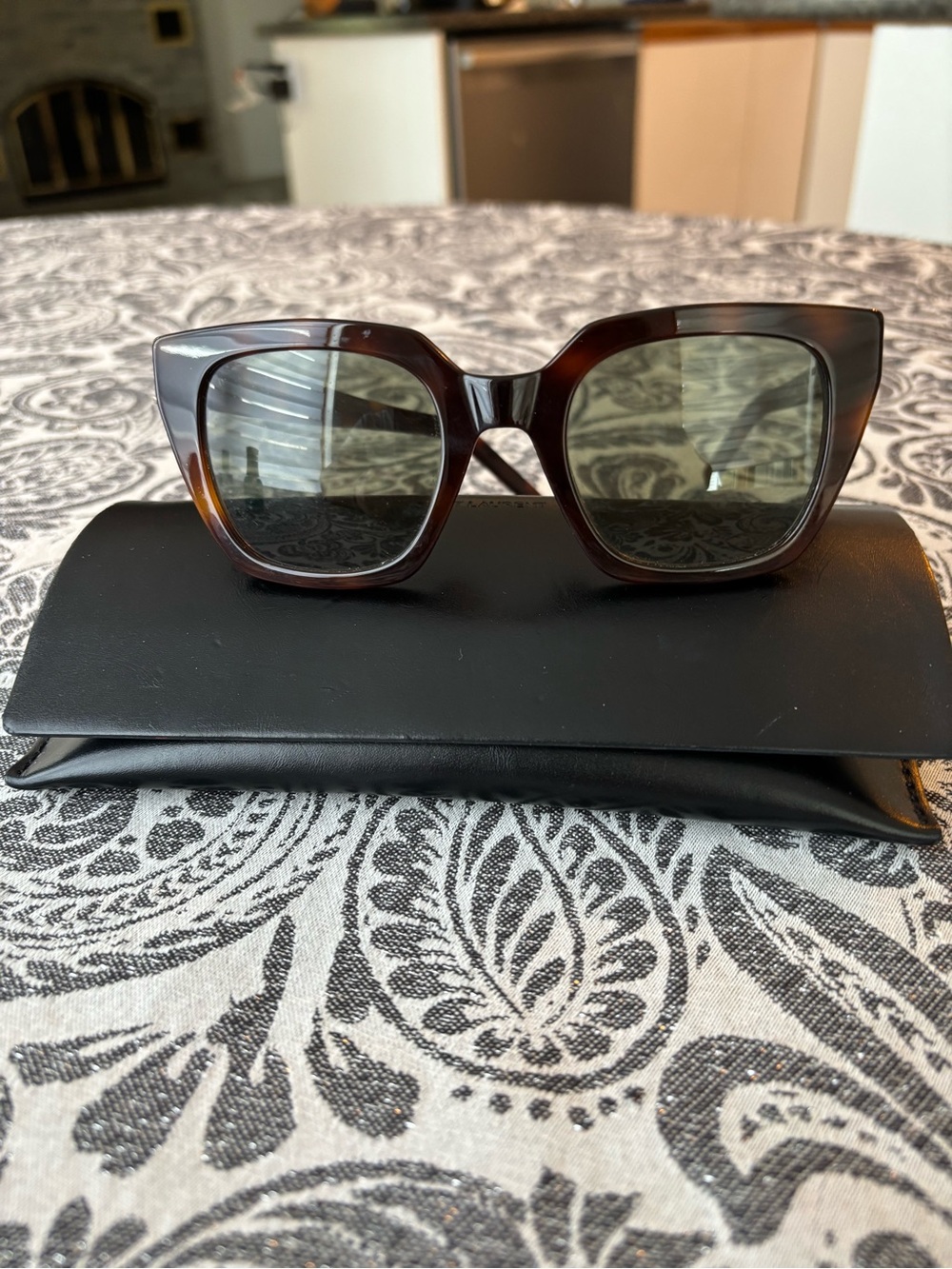 Yves Saint Laurent Women’s Tortoiseshell Square Sunglasses - Brown and Black